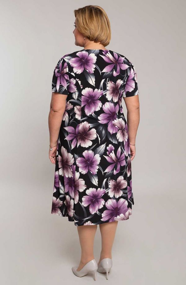 Rozkloszowana sukienka fioletowe lilie