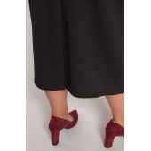 Elegancka długa czarna spódnica