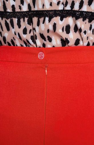 Lniana spódnica w kolorze czerwieni
