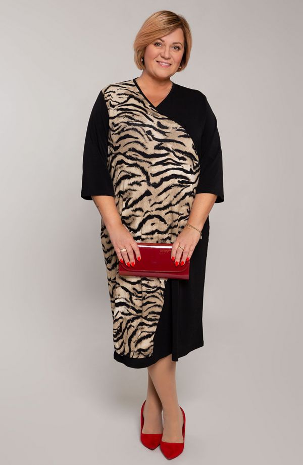 Kopertowa sukienka z motywem tygrysa