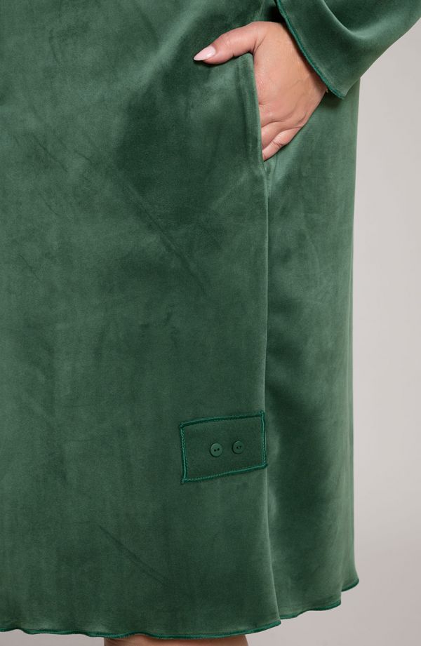 Zielony płaszczyk z kieszeniami