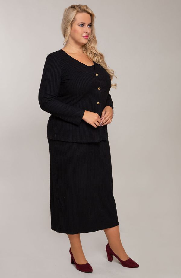 Czarna prążkowana sukienka ze sweterkiem 