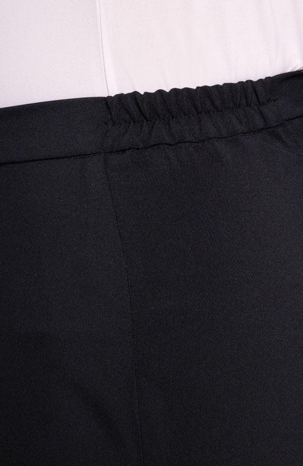 Wygodne czarne spodnie plus size dla puszystych w kant
