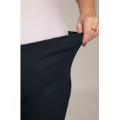 Granatowe spodnie cygaretki plus size dla puszystych z bengaliny