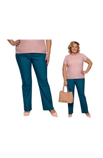 Dłuższe proste spodnie plus size dla puszystych w kolorze jeansu