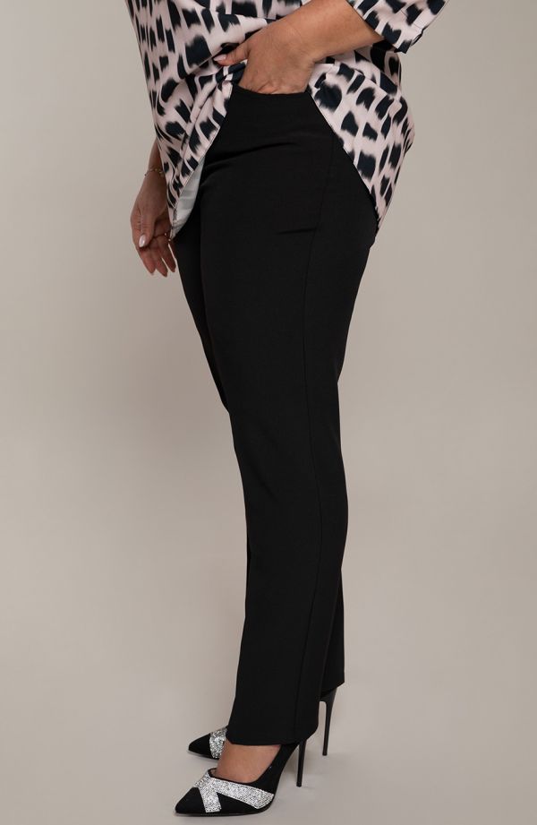 Eleganckie spodnie plus size dla puszystych w kolorze czerni