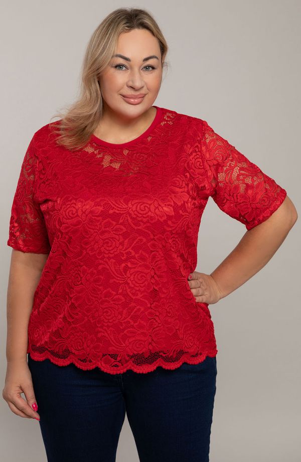 Czerwona bluzka z kwiatowej koronki<span> - bluzki plus size</span>