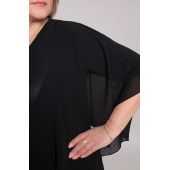Długa czarna sukienka z mantylką