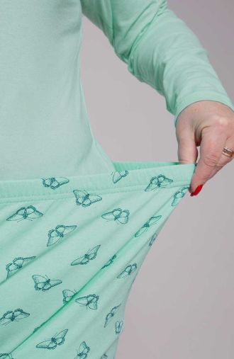 Jasnozielona piżama bawełniana ze wzorem