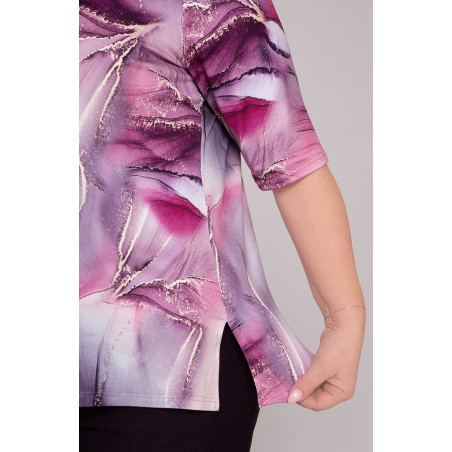 Różowa bluzka z fioletową falbanką