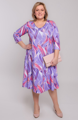Fioletowa sukienka ze wzorem