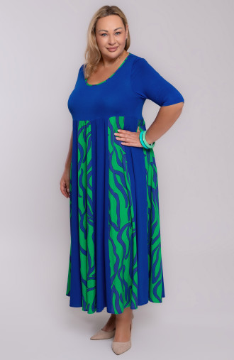 Długa chabrowa sukienka z zielonym wzorem