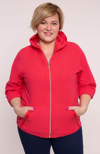 Czerwona bluza z bawełny z kapturem - <span>moda dla puszystych</span>