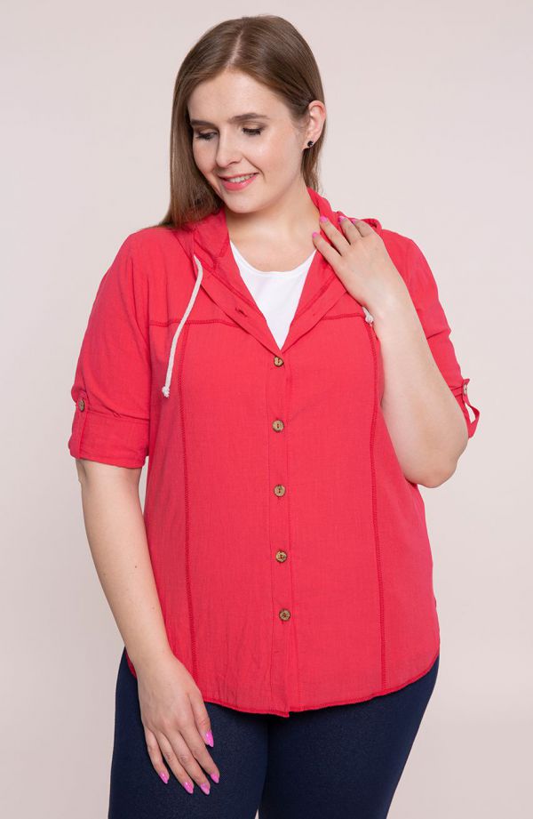 Czerwona bawełniana bluzka z kapturem<span> - moda xxl</span>