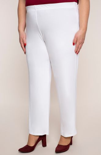 Klasyczne cienkie białe spodnie plus size 