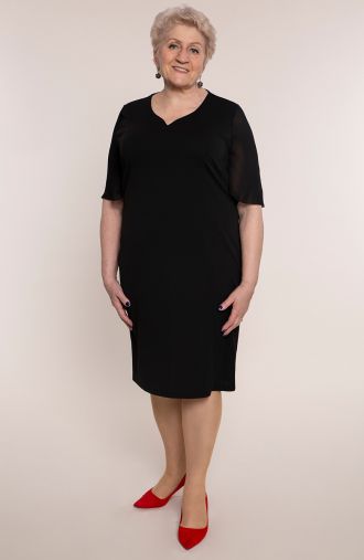 Czarna sukienka z szyfonowymi rękawami