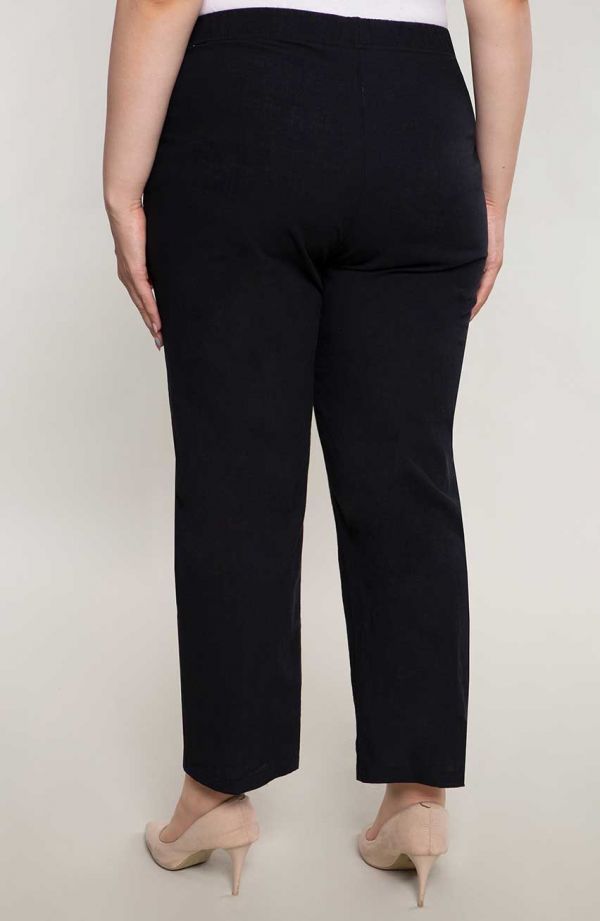 Bawełniane spodnie plus size w czarnym kolorze