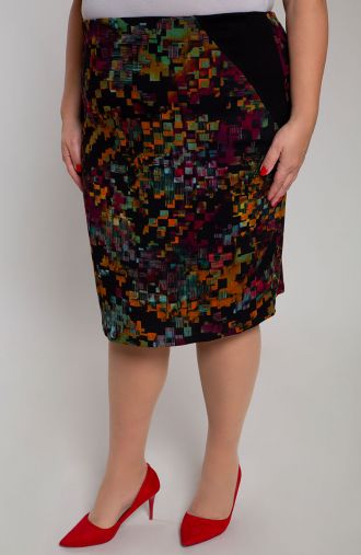 Klasyczna spódnica w kolorowe kwadraciki